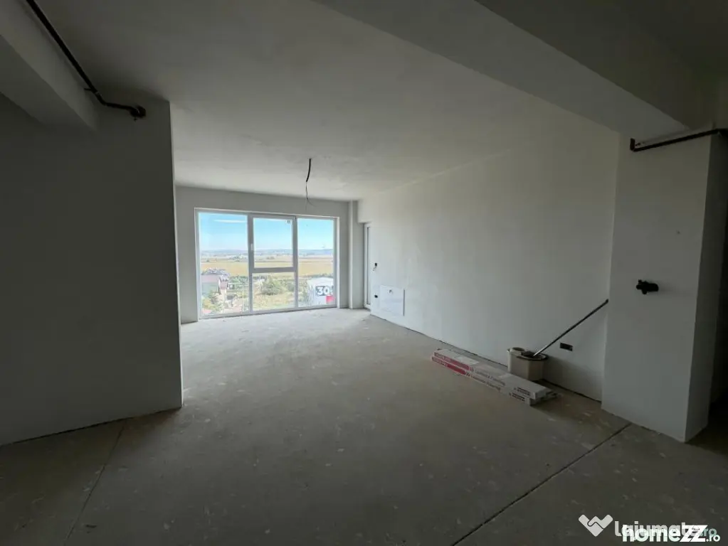 Apartament 3 camere, bloc in constructie , Radauti