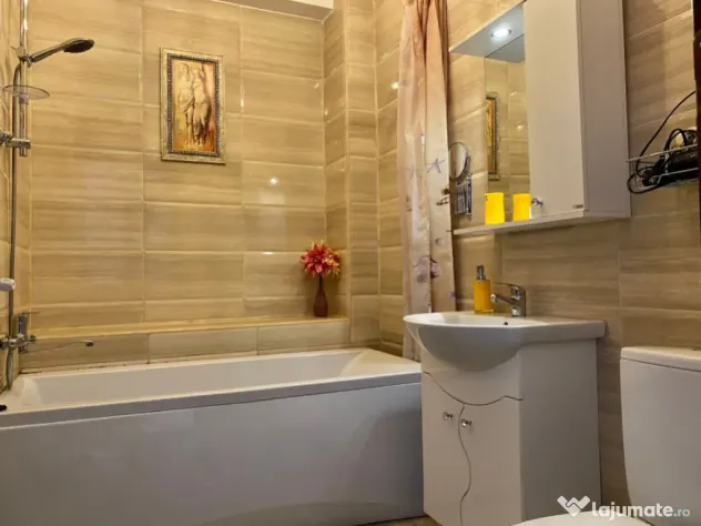 Apartament 3 camere zona Mamaia Nord