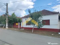 Casa 3 camere de in sat Ghioroc, judetul Arad