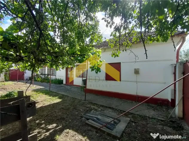 Casa 3 camere de in sat Ghioroc, judetul Arad