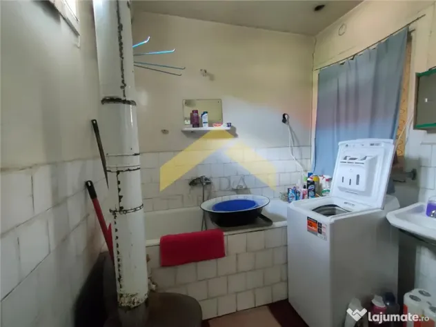 Casa 3 camere de in sat Ghioroc, judetul Arad