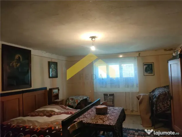 Casa 3 camere de in sat Ghioroc, judetul Arad