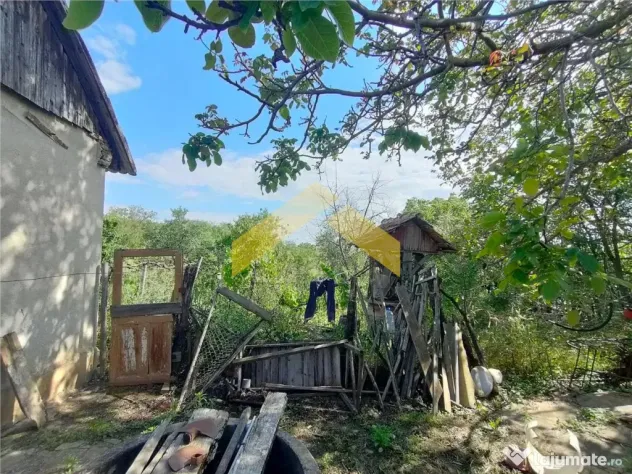 Casa 3 camere de in sat Ghioroc, judetul Arad