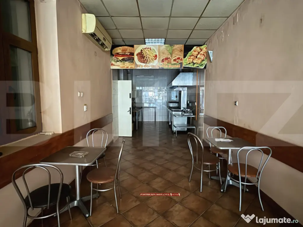 Casă S + P + E, 329 mp, cu spațiu comercial, teren 339 mp,