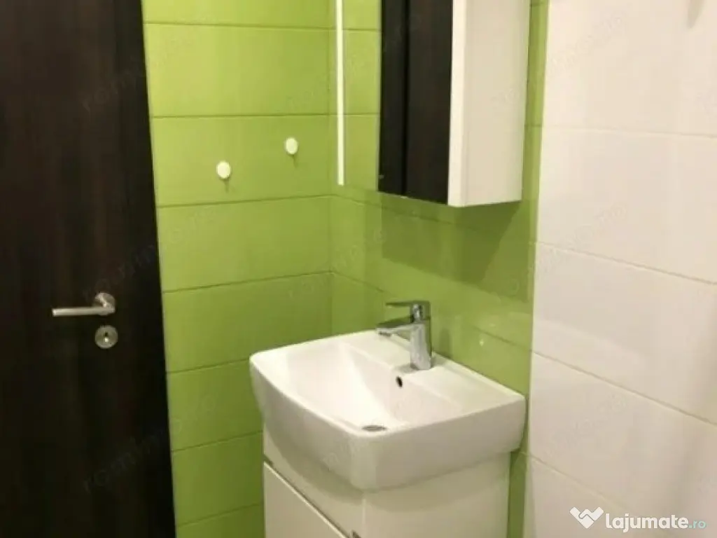 2 camera in zona Garii