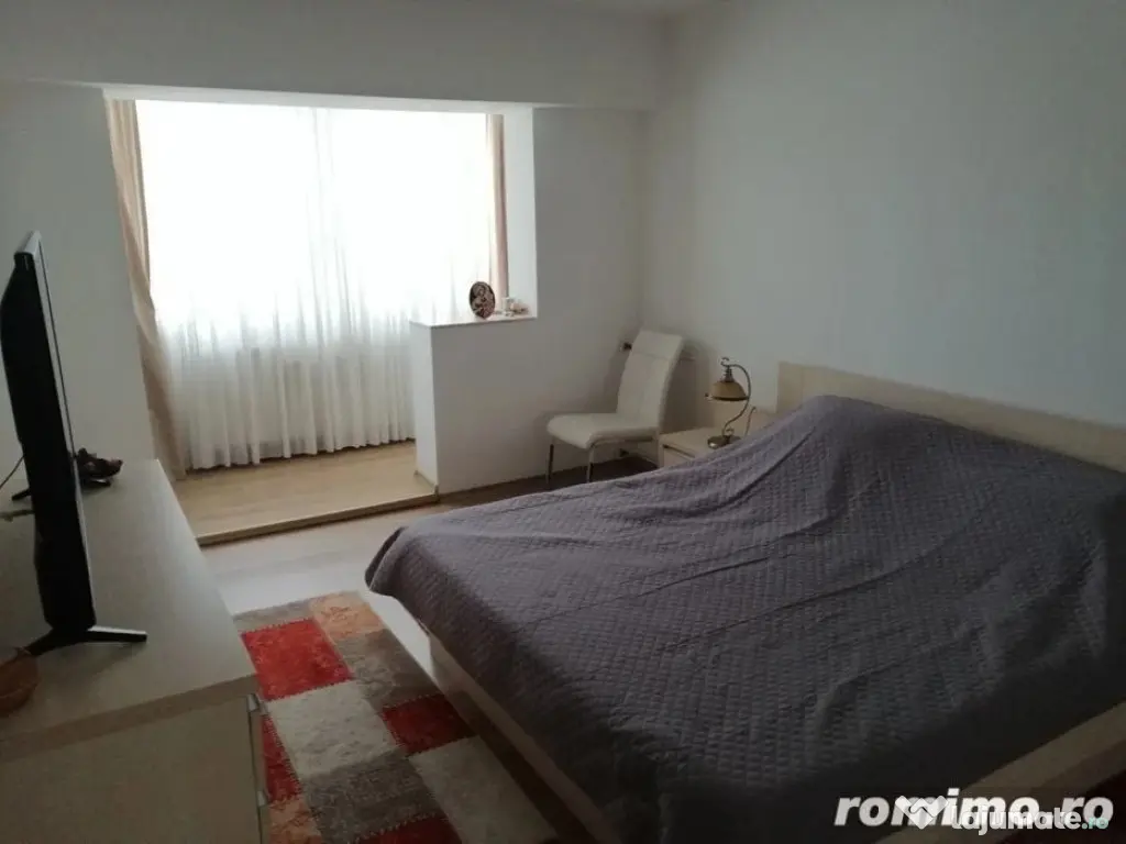 1 camera in zona Torontalului