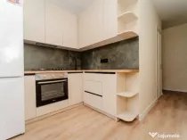 2 camere de vanzare pe Aradului