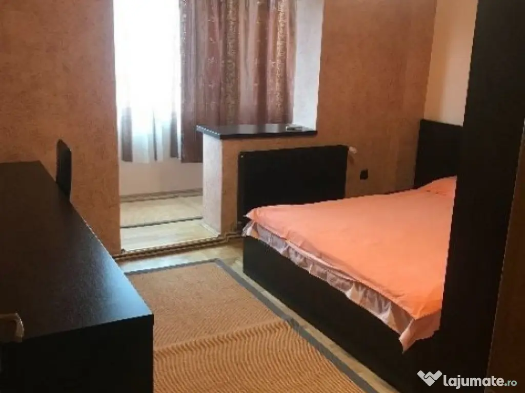 3 camere in zona Sagului