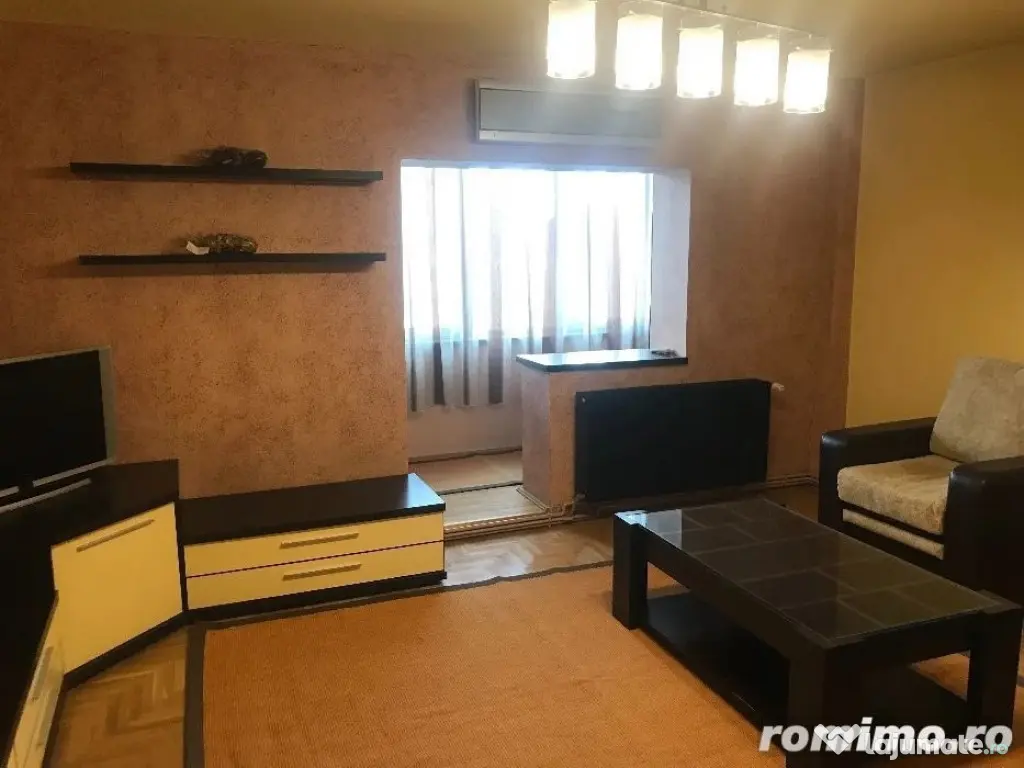 3 camere in zona Sagului