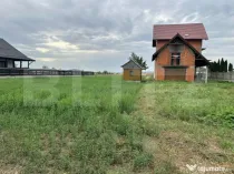 Casa pretabila pensiune/hotel , la rosu, Radauti