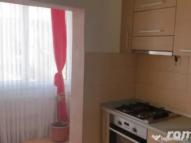 2 camere in zona Lipovei
