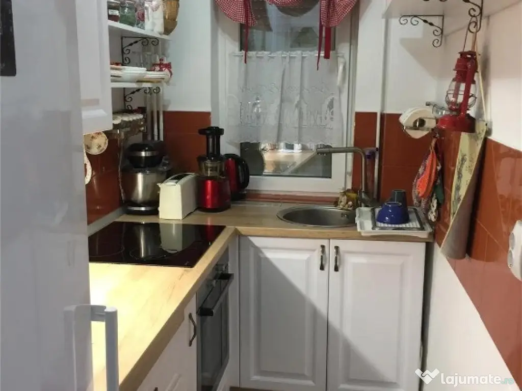 2 camere in zona Balcescu