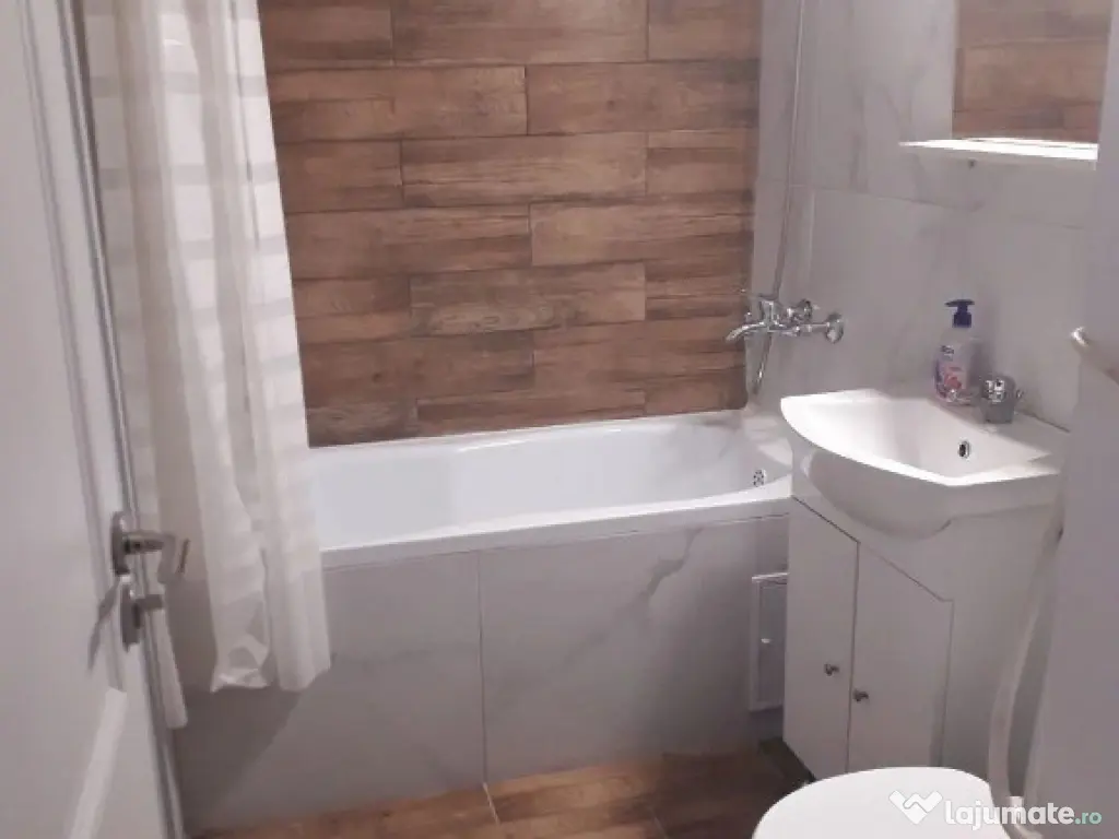 2 camere in zona Lipovei