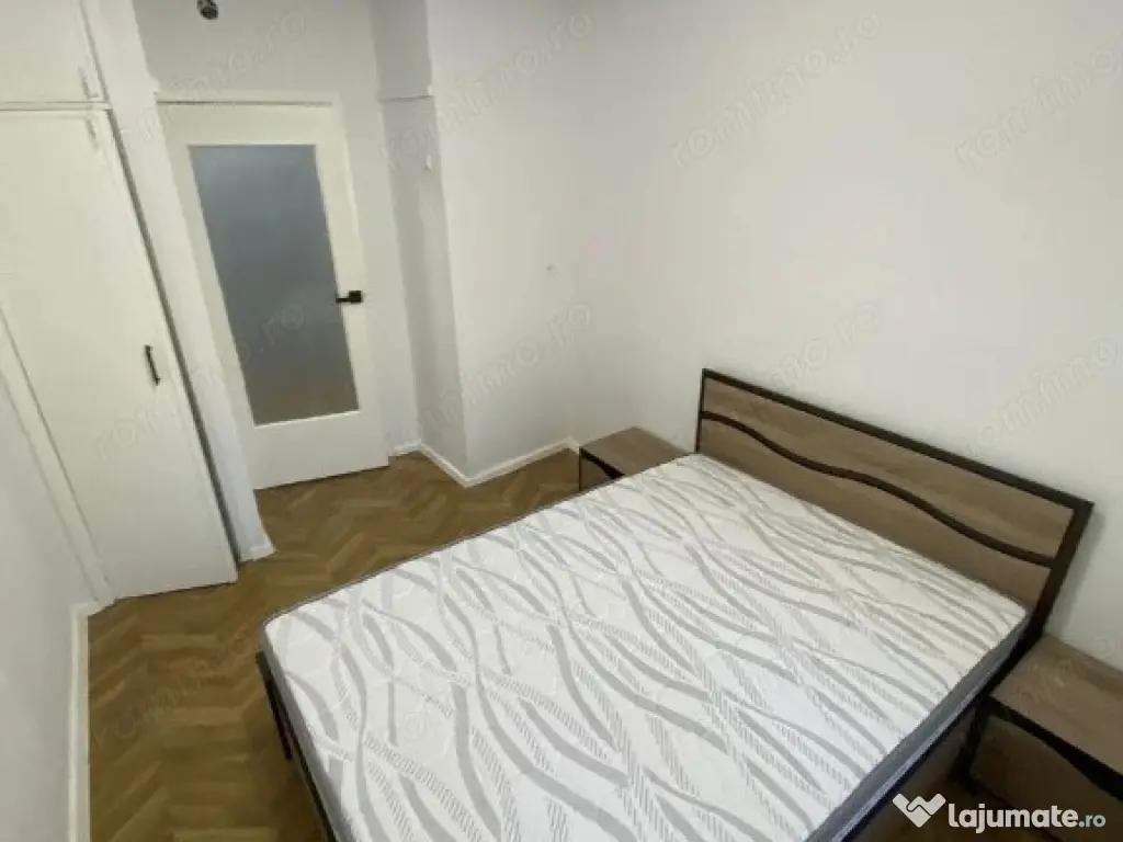 3 camere in zona Tipografilor