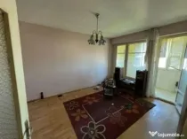 1 camera in zona Aradului