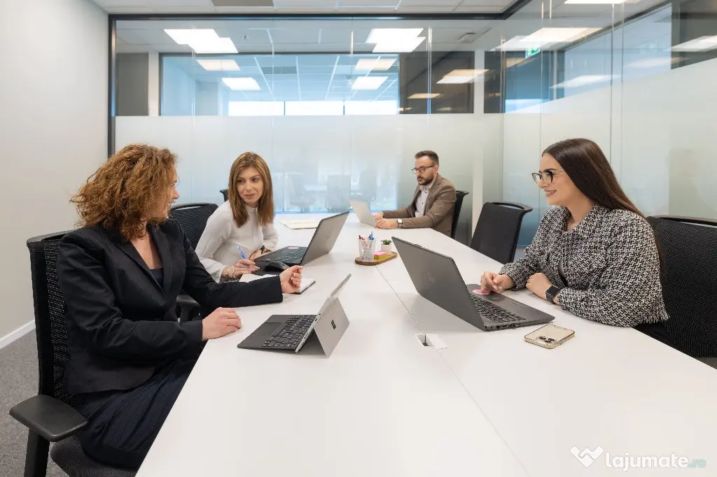 Spațiu de birou privat pentru 3 persoane în Regus Iulius Centre