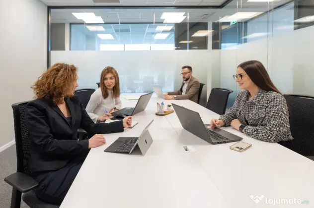 Spațiu de birou privat pentru 3 persoane în Regus Iulius Centre