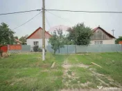 De vânzare casă cu 3 camere și teren 3205 mp în Sânn... 