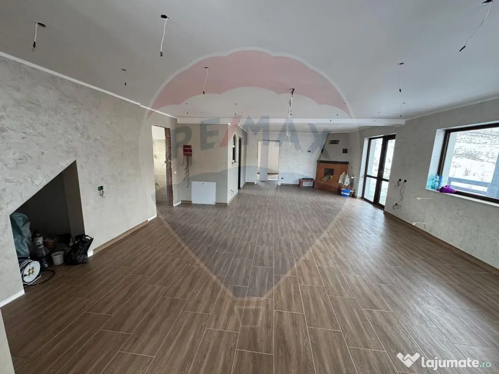 Casa si teren zona Balaurul