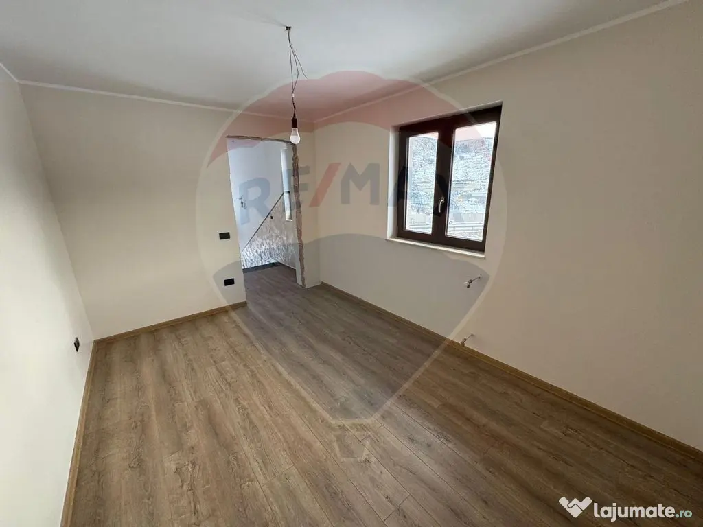 Casa si teren zona Balaurul