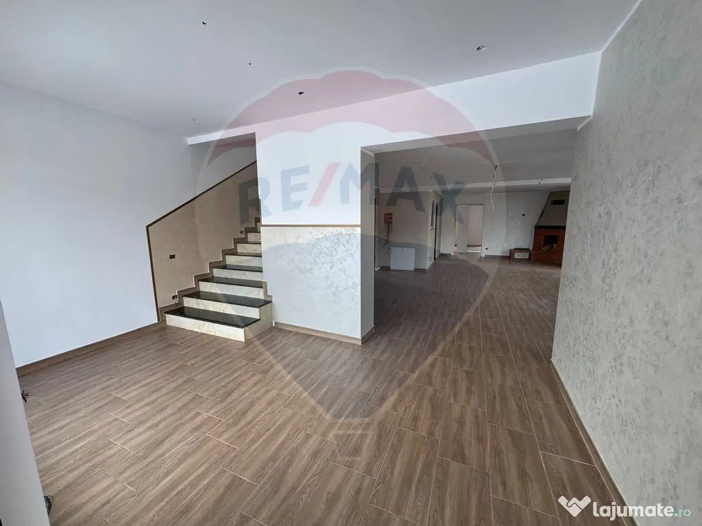 Casa si teren zona Balaurul