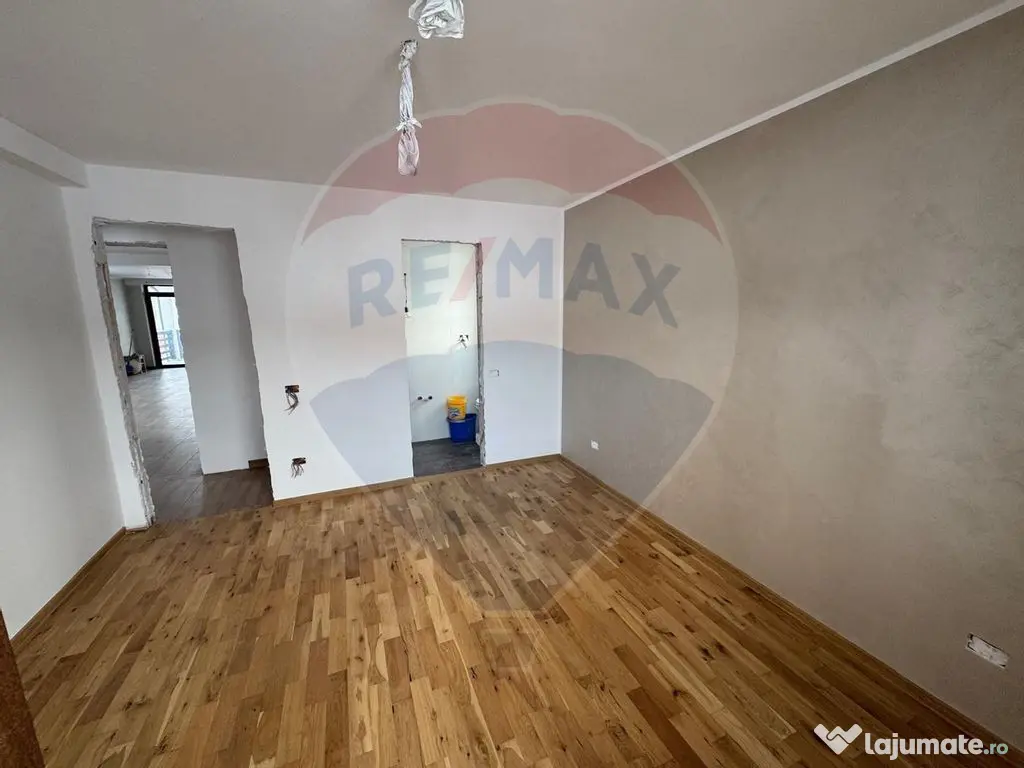 Casa si teren zona Balaurul