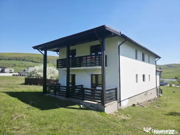 Casa si teren zona Balaurul