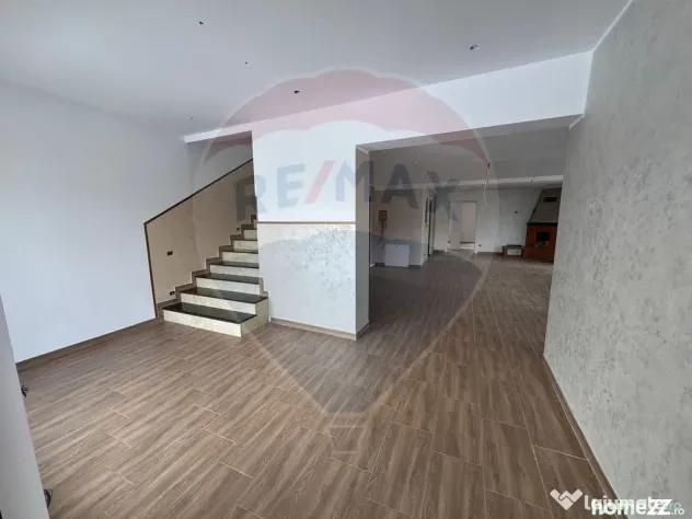 Casa si teren zona Balaurul