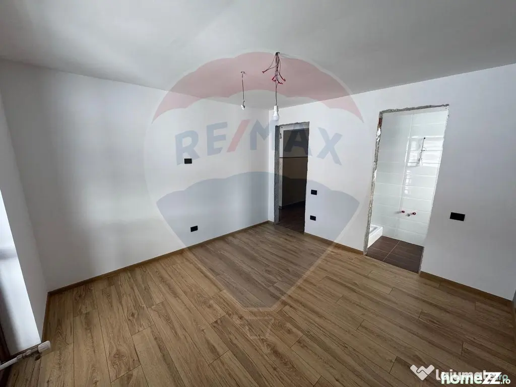 Casa si teren zona Balaurul