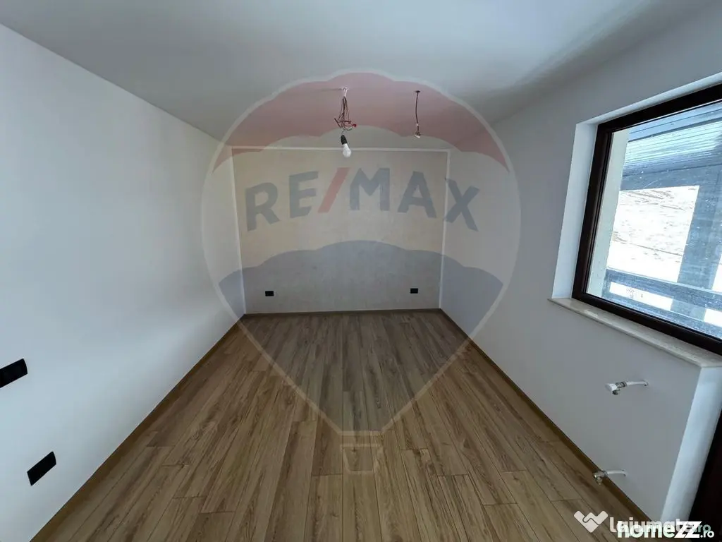 Casa si teren zona Balaurul