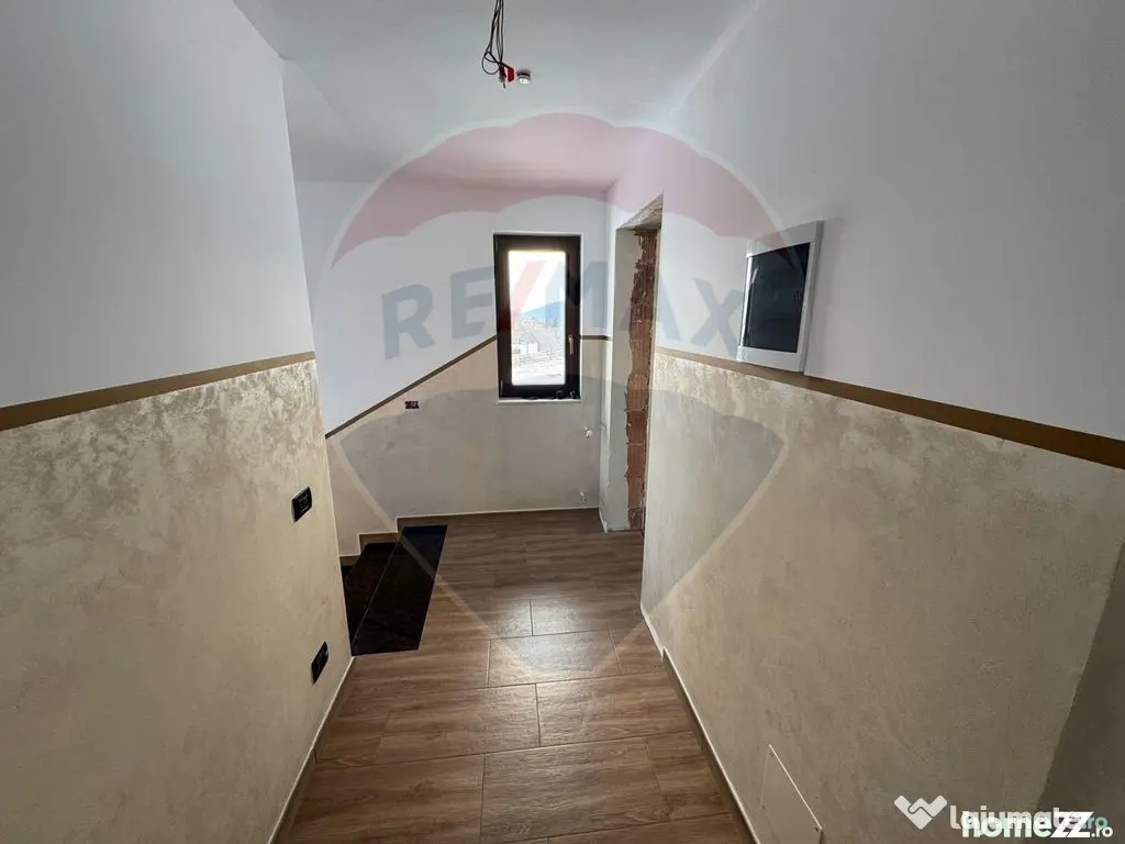 Casa si teren zona Balaurul