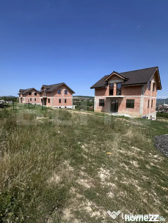 Casă nouă, priveliște panoramică, 400 mp teren - Dej (Cluj)
