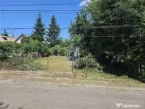 Teren , strada M. Sadoveanu, 7 ari.