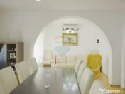 Casă cu piscină și teren de tenis – Girov, 10 min de... 