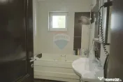 Casă cu piscină și teren de tenis – Girov, 10 min de...