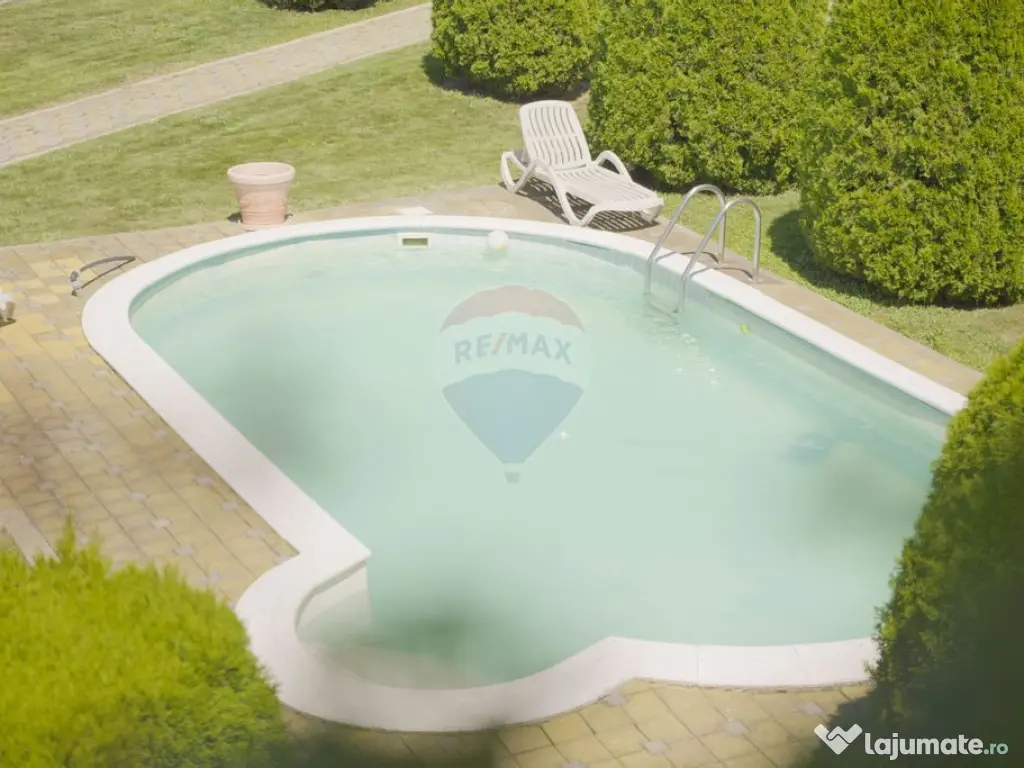 Casă cu piscină și teren de tenis – Girov, 10 min de...