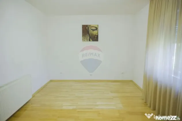 Casă cu piscină și teren de tenis – Girov, 10 min de...