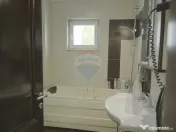 Casă cu piscină și teren de tenis – Girov, 10 min de... 