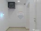 Clinica medicala-9 cabinete- URBAN PLAZA - bloc 15 parter! 