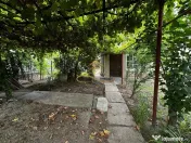 Casă individuală P+M în cartierul CFR Bacău 500 mp teren 