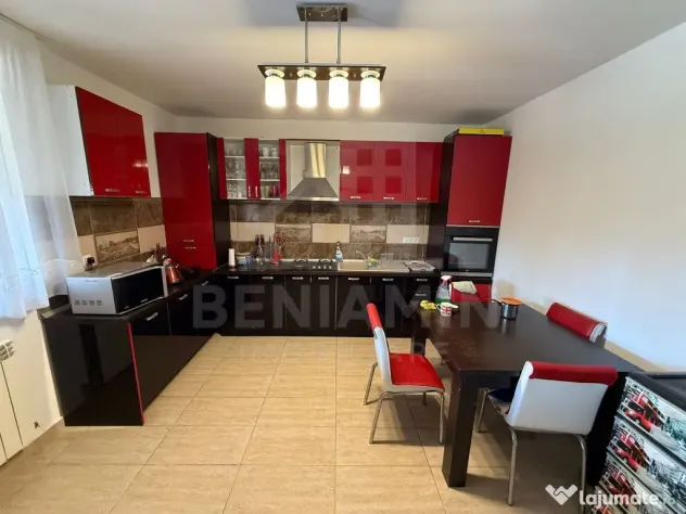 Casa P+1 toate utilitatile, 770mp teren, zona buna, mobil...