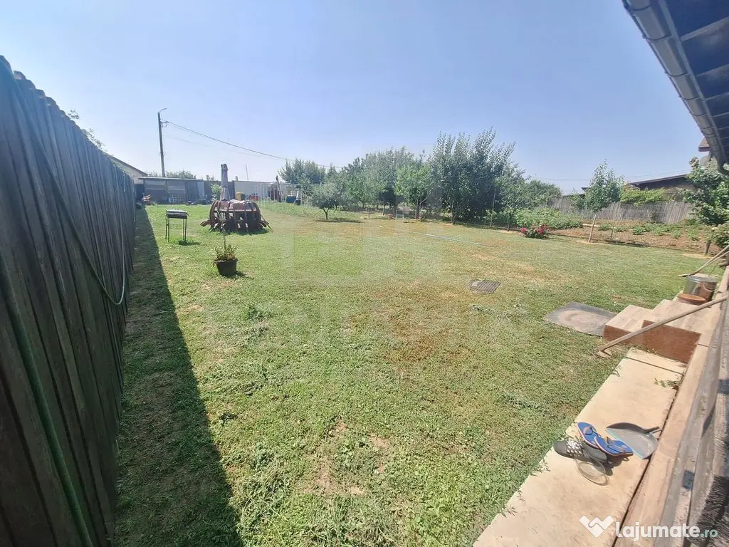 Casa P+1 toate utilitatile, 770mp teren, zona buna, mobil...