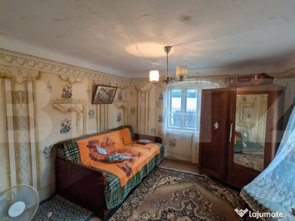 Bucșani 80mp, teren 2540mp casă de renovat