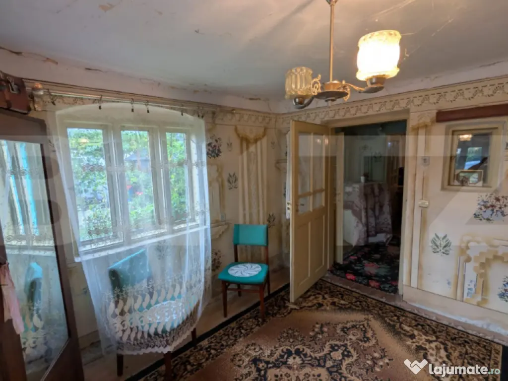 Bucșani 80mp, teren 2540mp casă de renovat