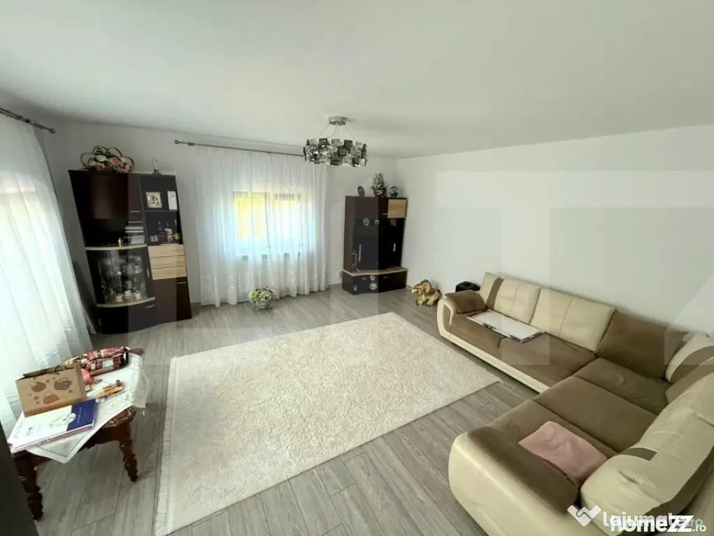 Casă spațioasă cu teren de 2100 mp și livadă – Brehui - Botosani (Botosani)