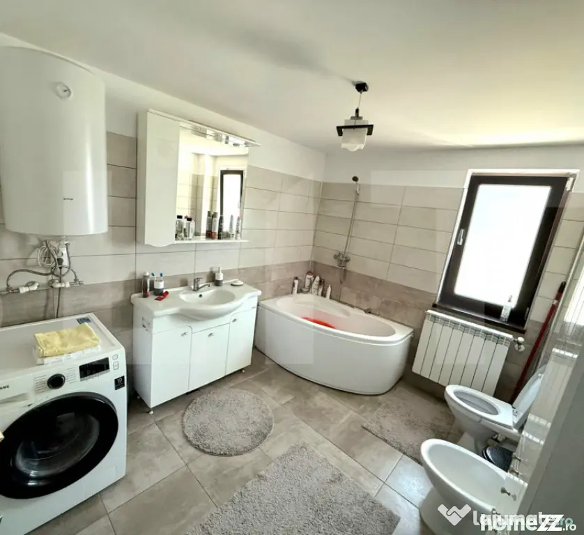 Casă spațioasă cu teren de 2100 mp și livadă – Brehui - Botosani (Botosani)
