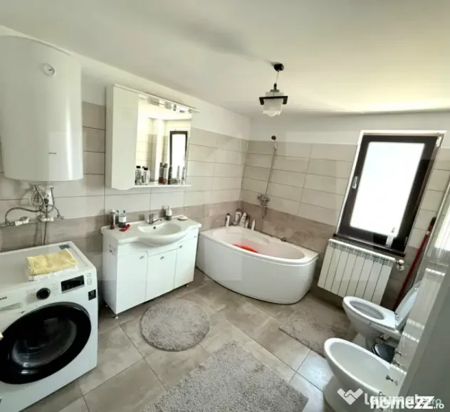 Casă spațioasă cu teren de 2100 mp și livadă – Brehui - Botosani (Botosani)