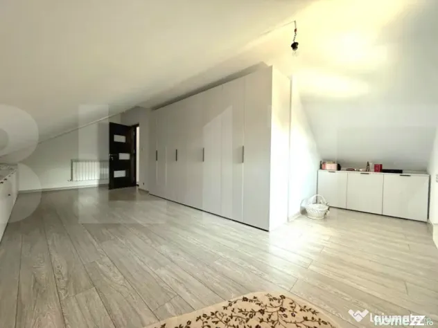 Casă spațioasă cu teren de 2100 mp și livadă – Brehui - Botosani (Botosani)