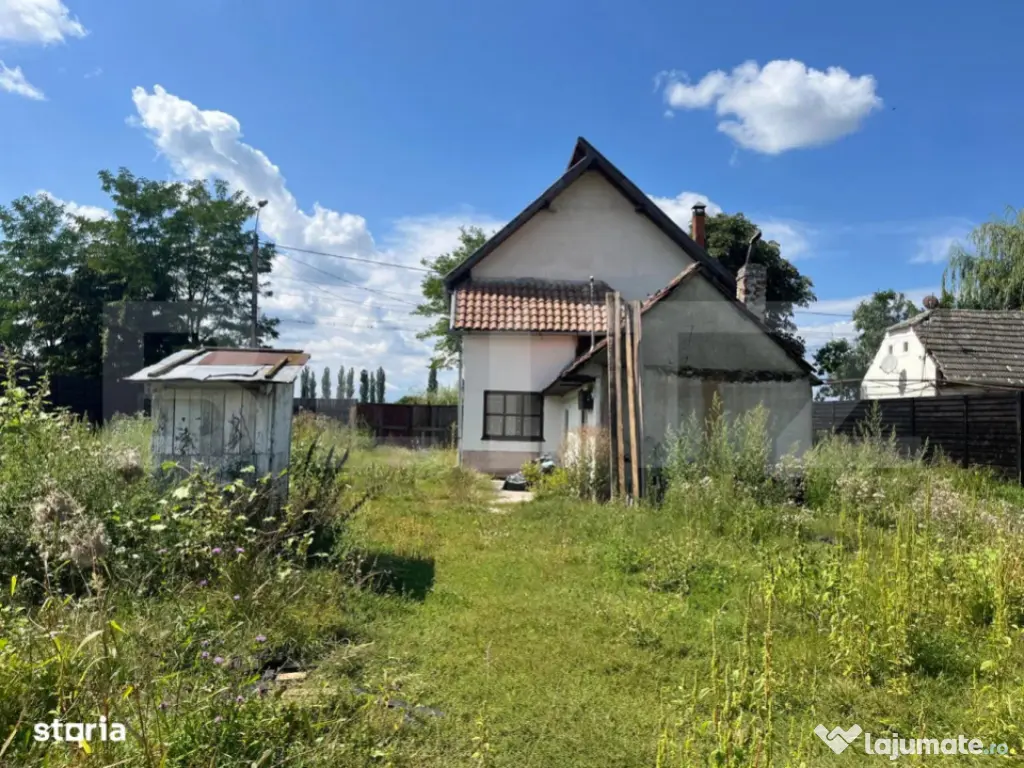 Casa cu parau in spatele curtii in Prejmer, ideala pentru in
