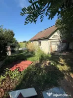 Casa la rosu, 64 mp + teren de 2600 mp, zona Frumoasa